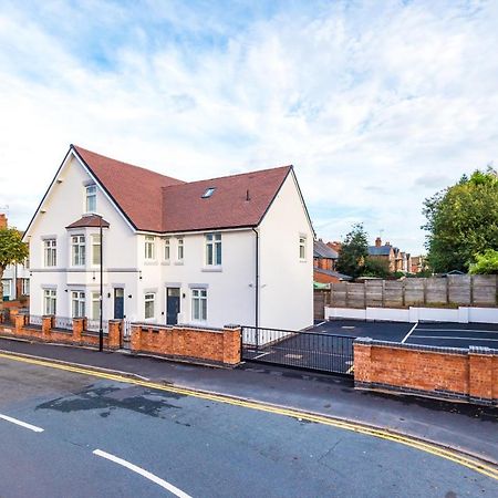 Hearsall Place Serviced Apartment コヴェントリー エクステリア 写真