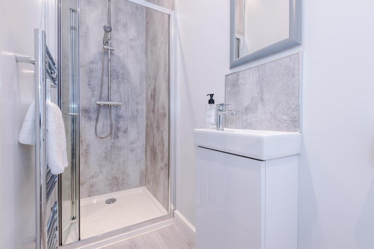 Hearsall Place Serviced Apartment コヴェントリー エクステリア 写真