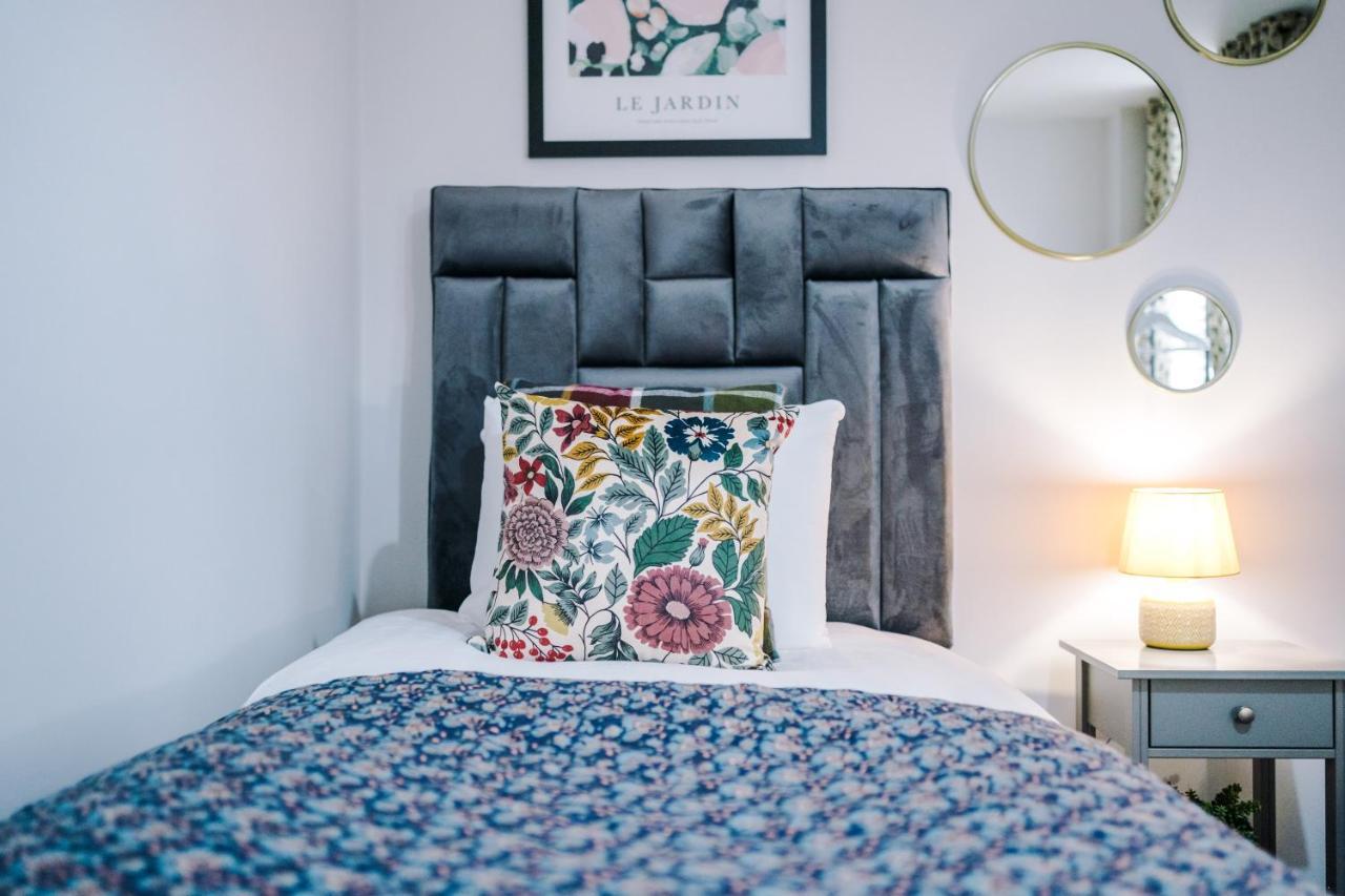 Hearsall Place Serviced Apartment コヴェントリー エクステリア 写真